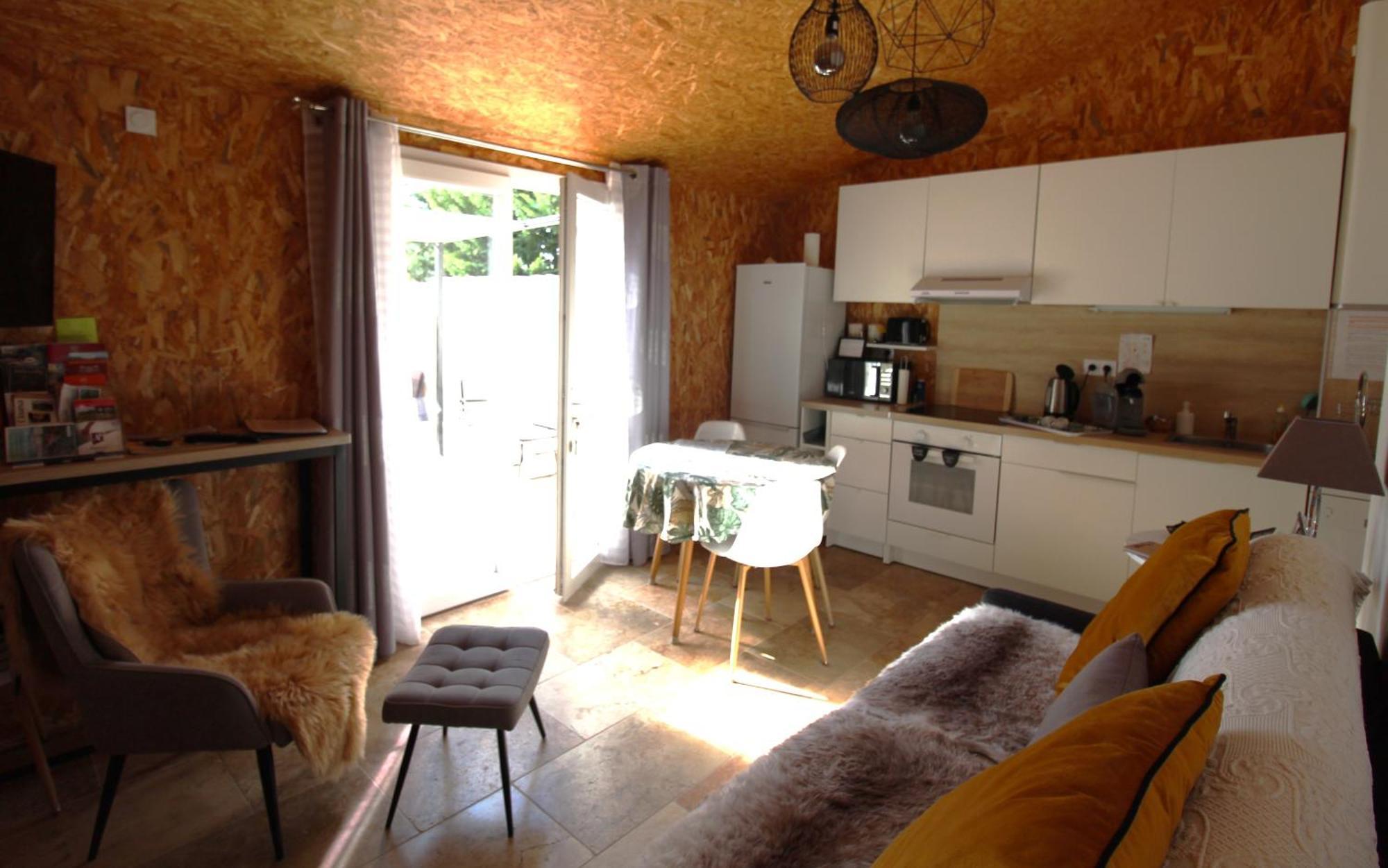 Appartement Les Bastidons De - Le Saumane - 3 étoiles LʼIsle-sur-la-Sorgue