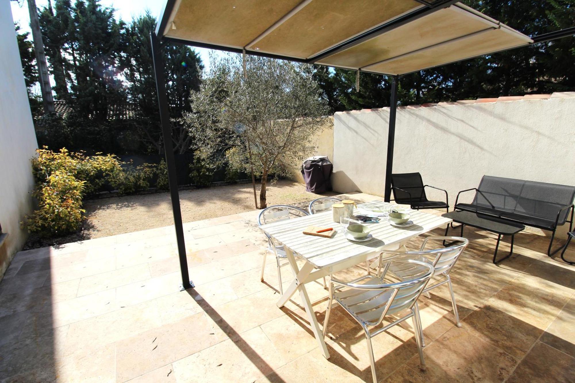 Les Bastidons De - Le Saumane - 3 étoiles Appartement *